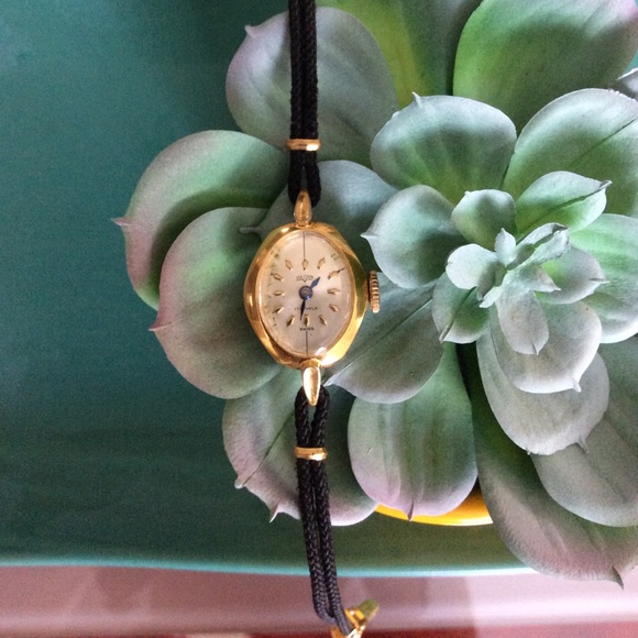 Vulcain Vintage Ladies Watch - Picture 9 of 12